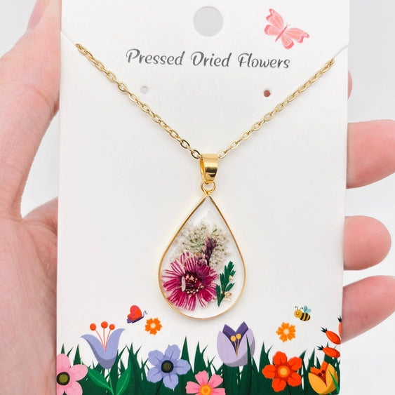 Dried Flower Necklace - chrysanthemum multicaule & baby’s breath